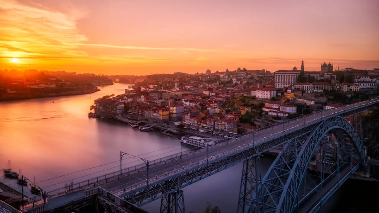 Lisbon tour image